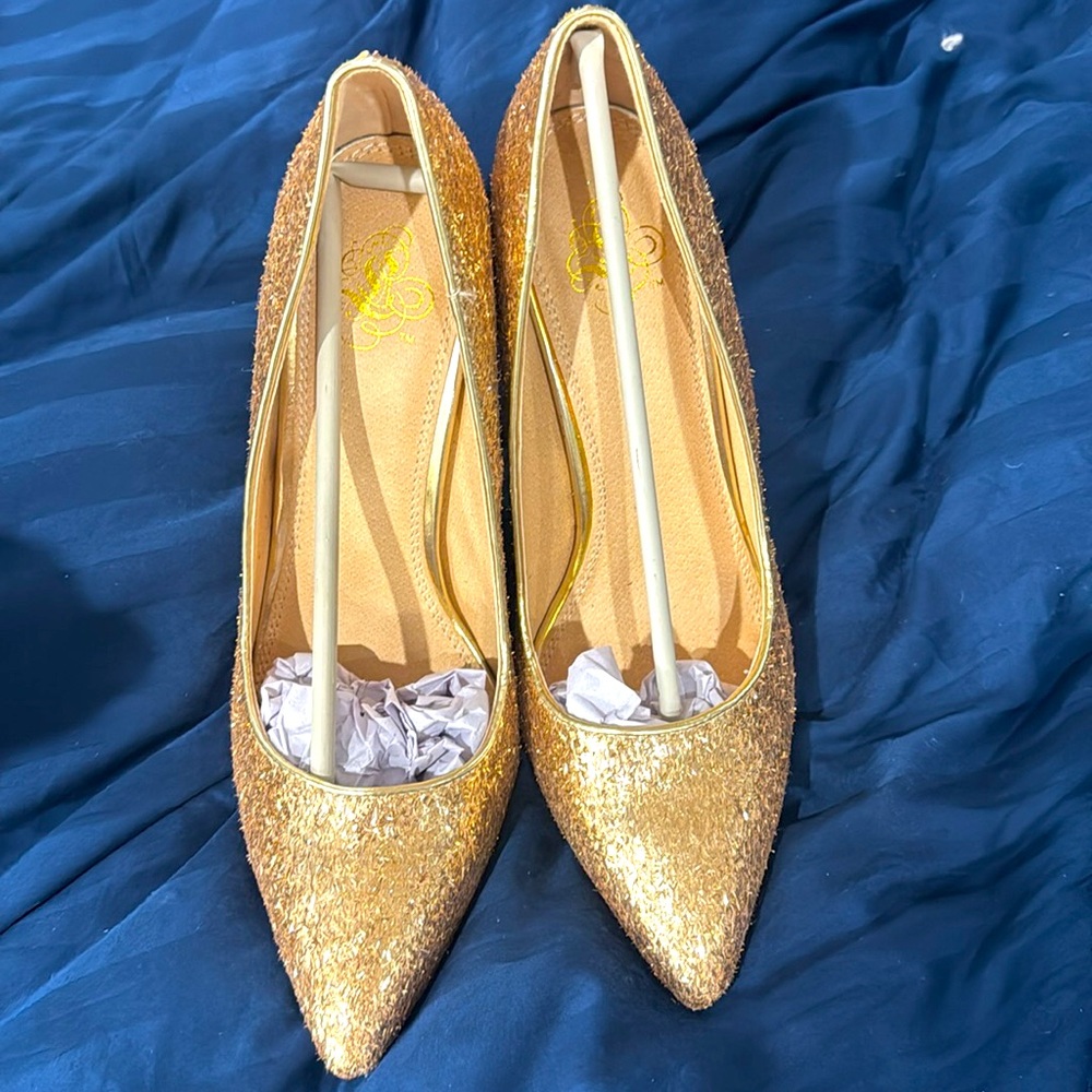 BNIB Gold Glitter Pointy Toe Heels Size 9 Party